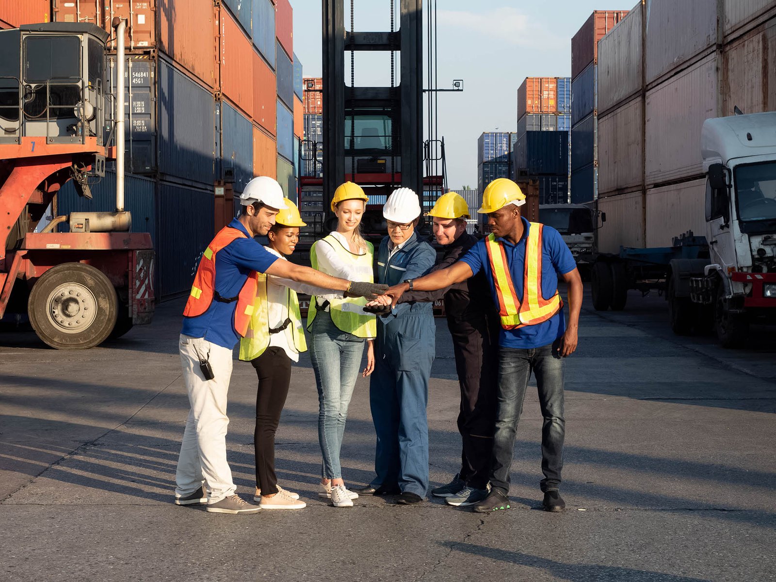 International Product Sourcing & B2B Distribution 